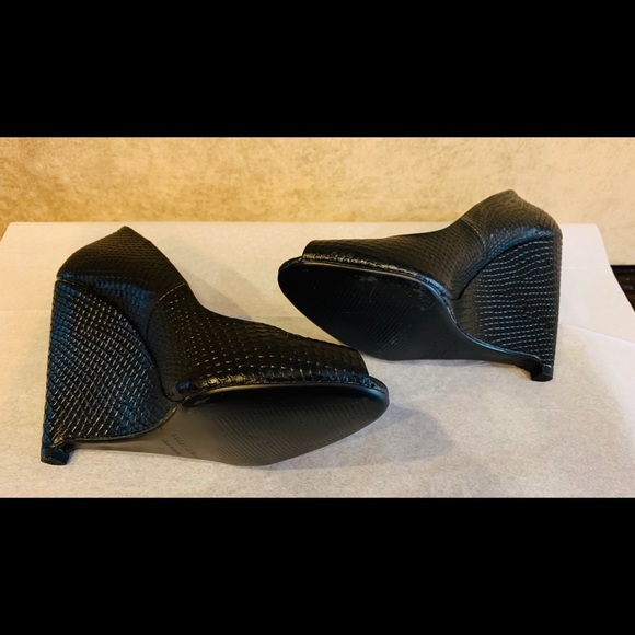Colin Stuart peep toe wedges - Picture 5 of 6